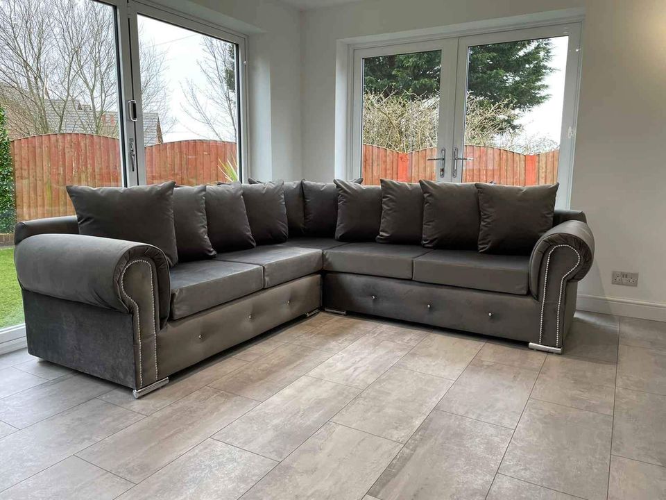 Olympia Corner - Grey Scatterback